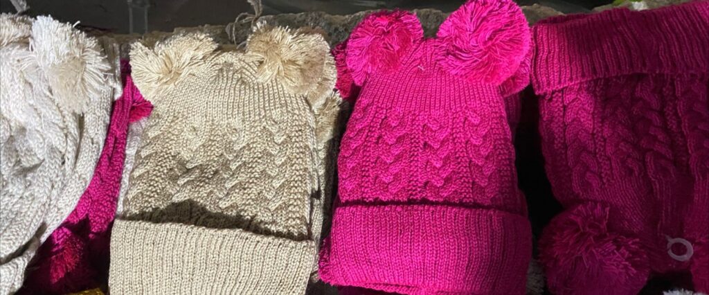 GORRO DE NIÑO ESTAMBRE 2 MOTAS PINWIS VARIOS COLORES 24