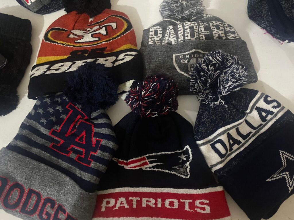 GORRO DE ADULTO EQUIPOS JACKARD PINWIS VARIOS COLORES 24
